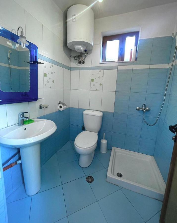 Blue Guesthouse Gjirokaster Luaran gambar