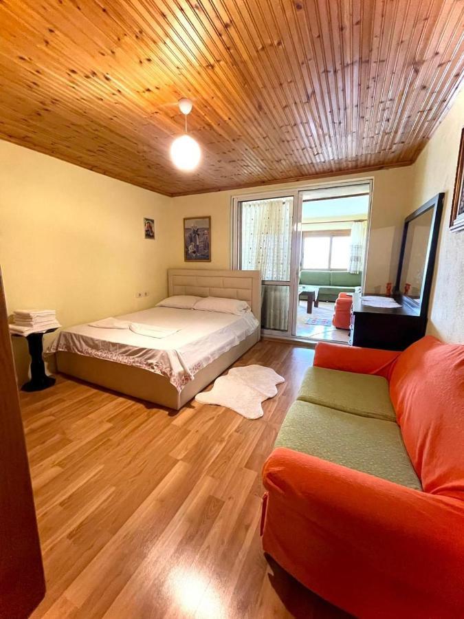 Blue Guesthouse Gjirokaster Luaran gambar