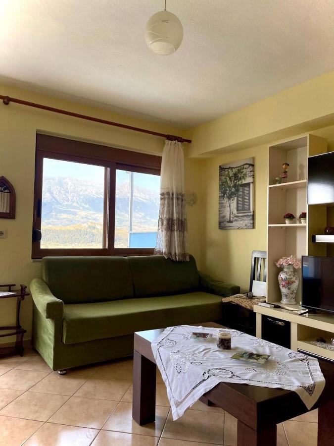 Blue Guesthouse Gjirokaster Luaran gambar