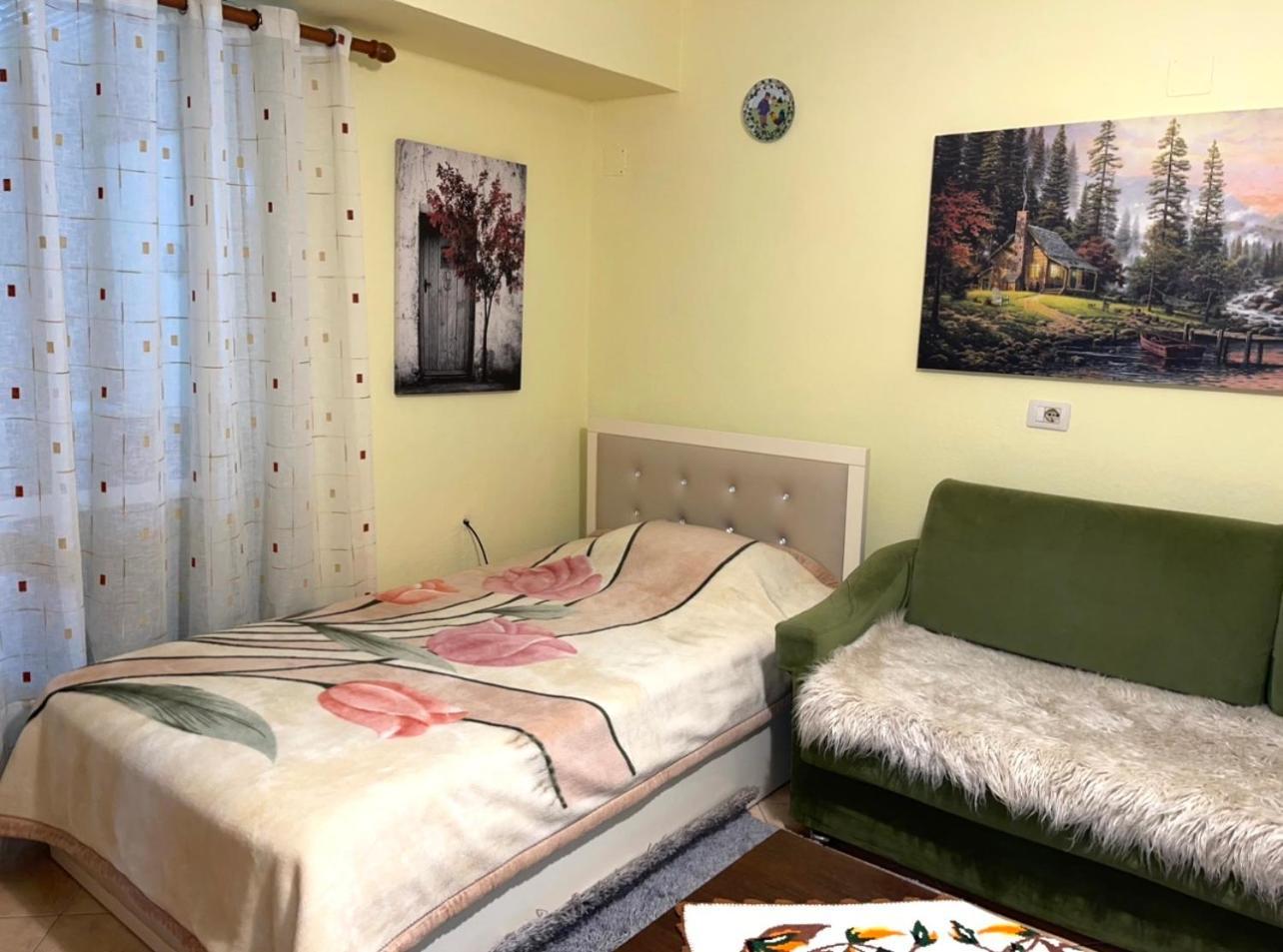 Blue Guesthouse Gjirokaster Luaran gambar