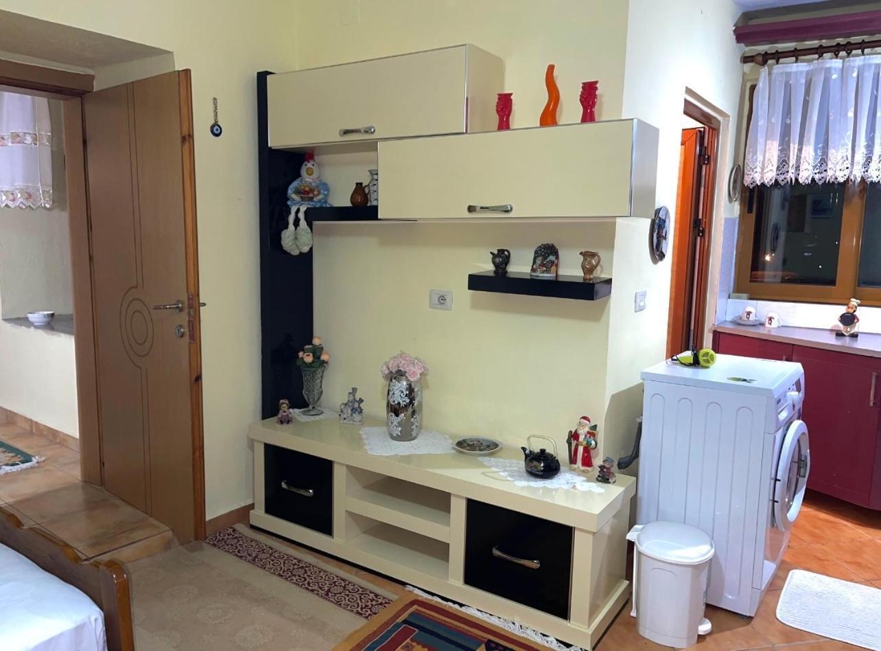 Blue Guesthouse Gjirokaster Luaran gambar